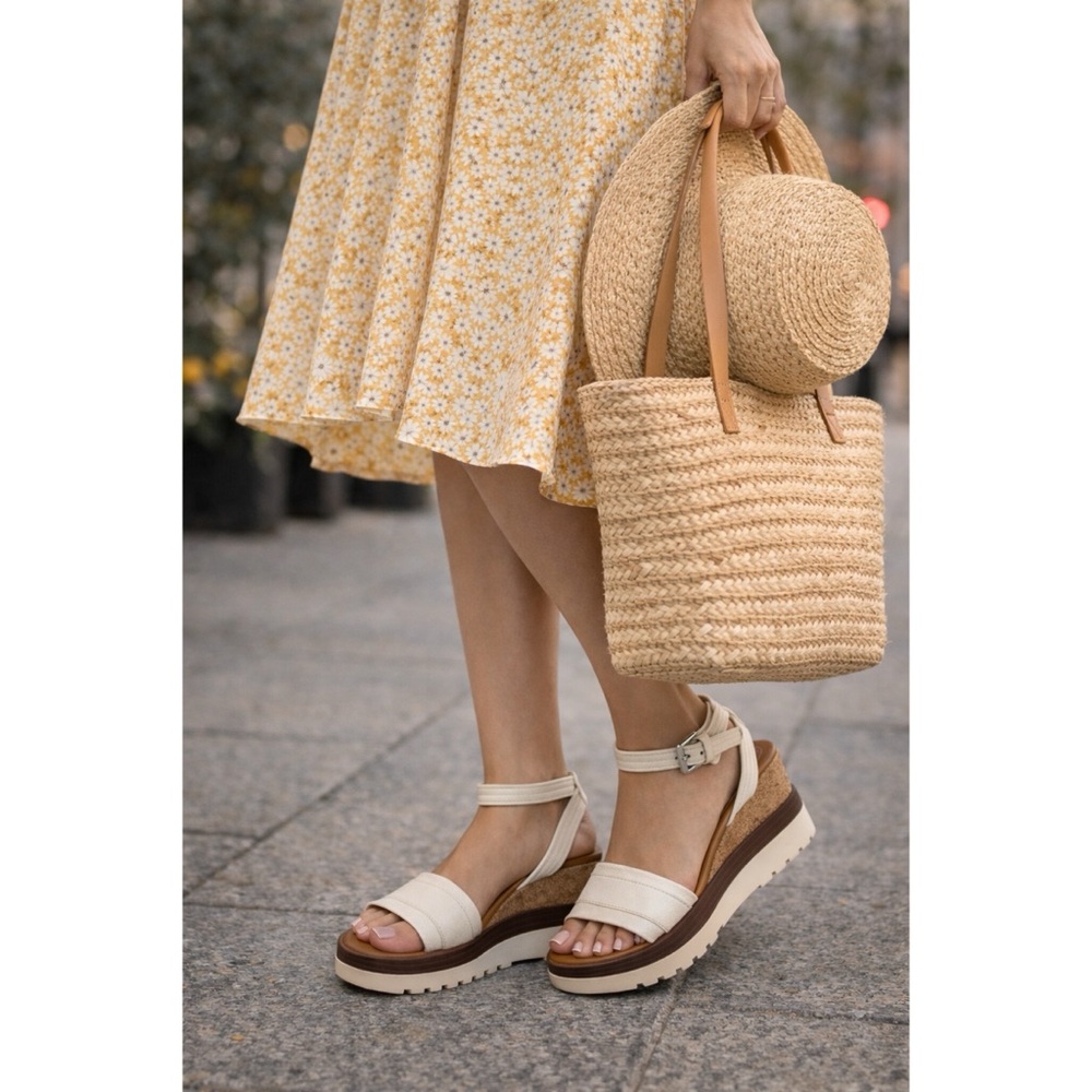 See by Chloé Robin Sandals Ankle Strap Platform Wedge Leather Sz 9